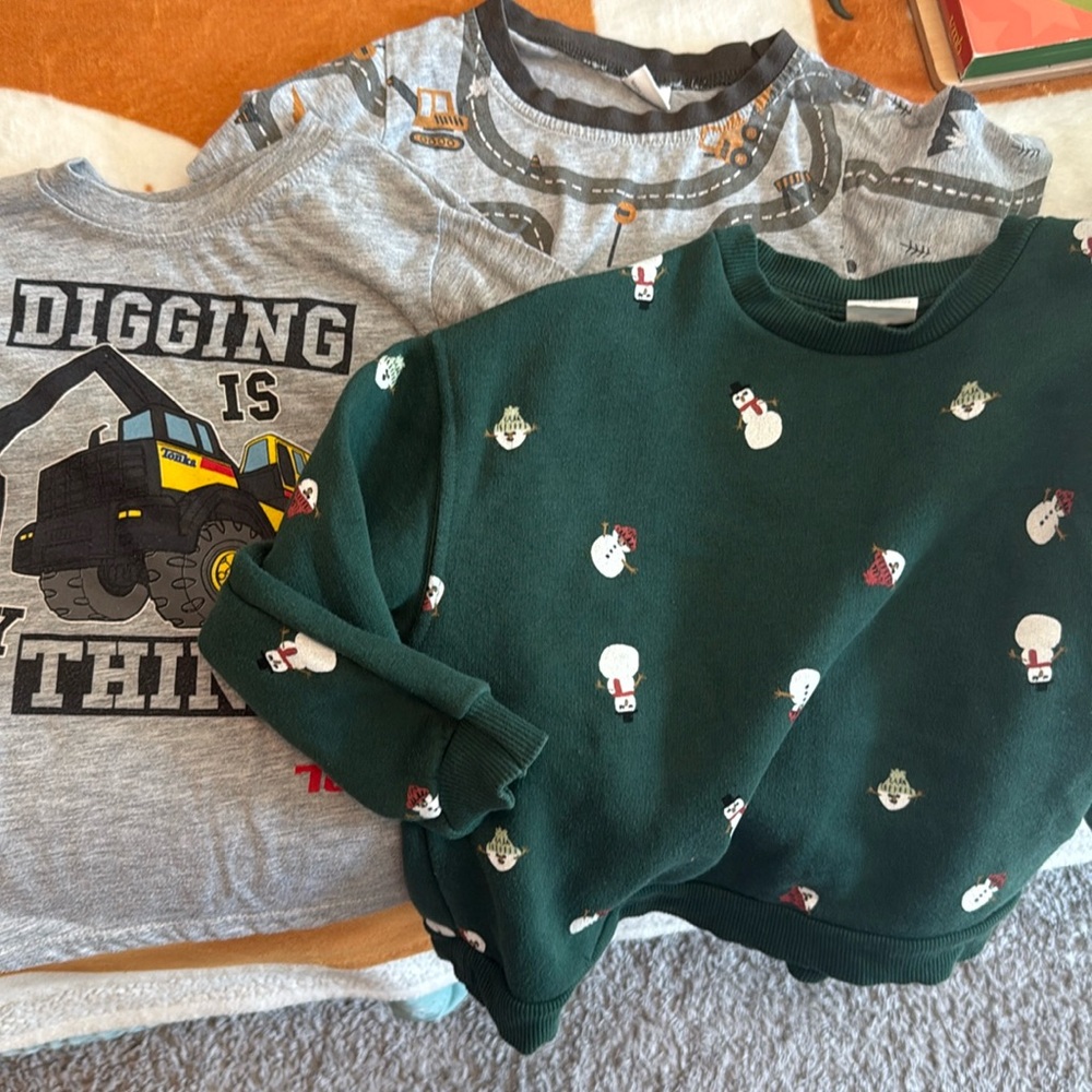Tee And Sweatshirt Bundle